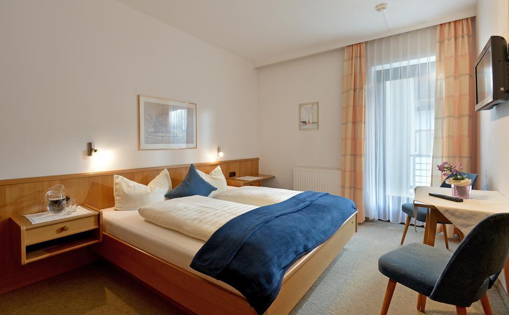 Hotel Garni Jennewein Майргофен Номер фото