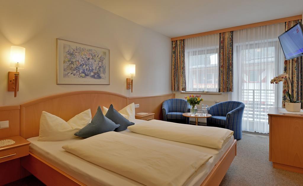Hotel Garni Jennewein Майргофен Номер фото