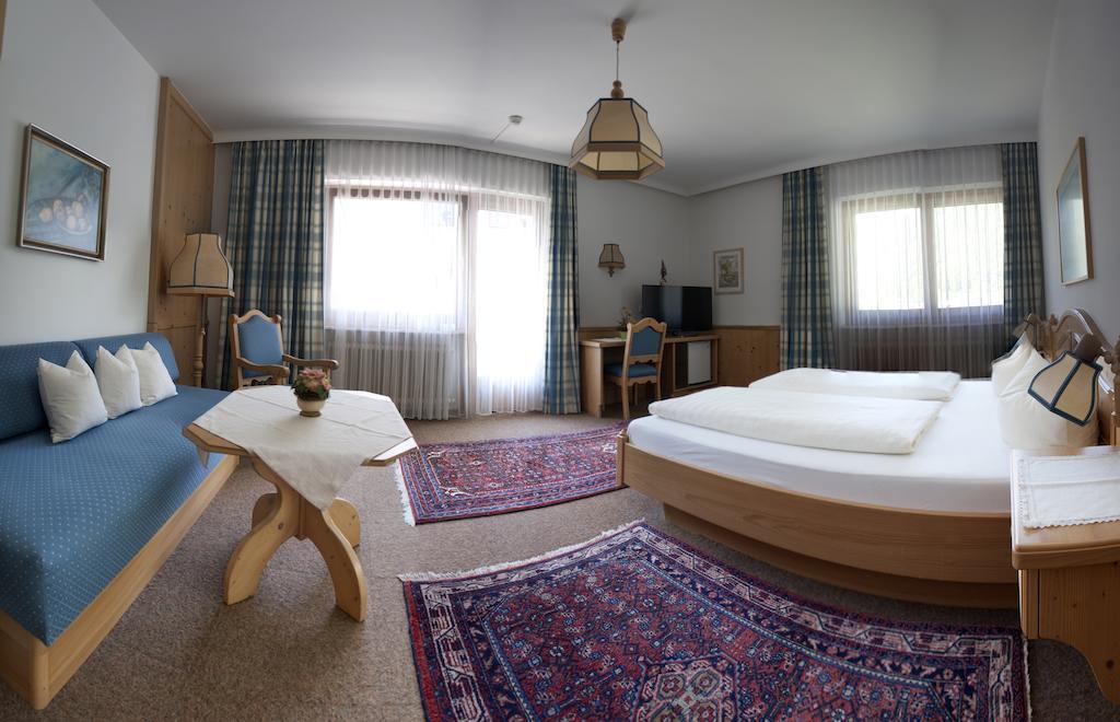 Hotel Garni Jennewein Майргофен Номер фото