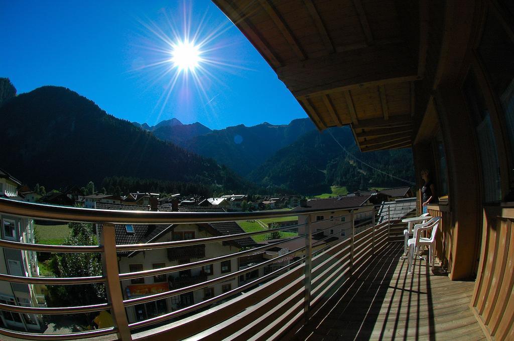 Hotel Garni Jennewein Майргофен Номер фото