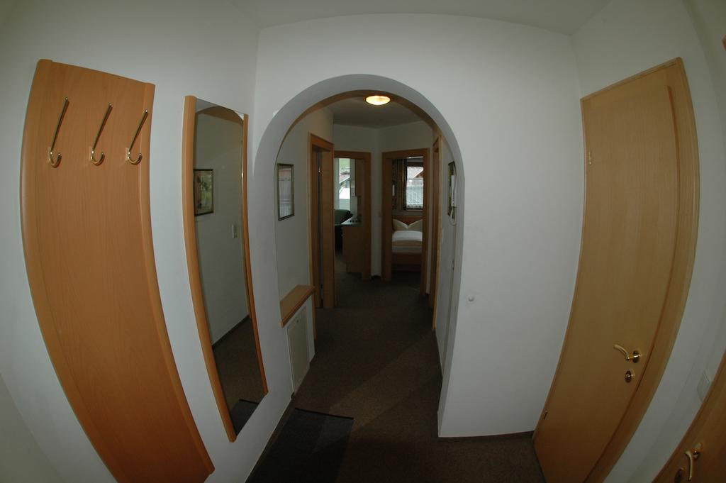Hotel Garni Jennewein Майргофен Номер фото